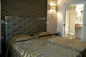Le Cardinal Hotel